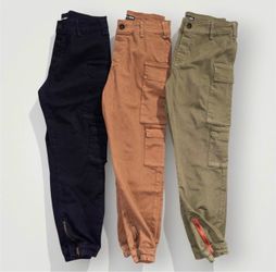 Fashion Nova Cargo Joggers size5 $35each/cada uno