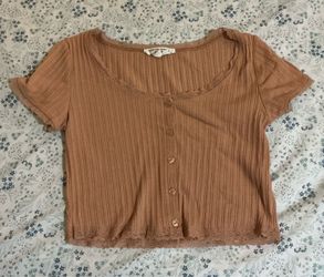Tan cropped shirt