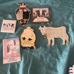 6 Collectible Cow Magnets 