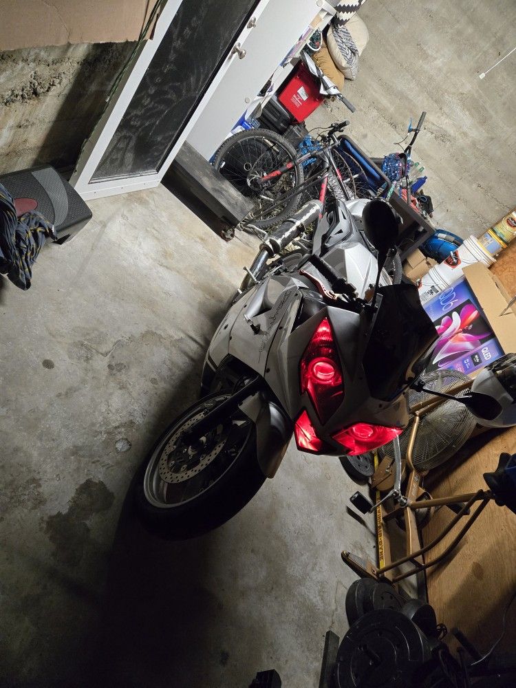 2004 Triumph Daytona
