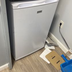 Mini Upright Freezer 