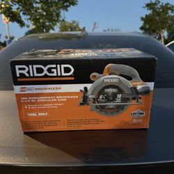 RIDGID 18v Subcompact Brushless 6-1/2 IN. Circular SAW
