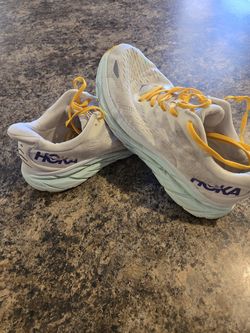 Hoka One One Clifton 8.5 white running shoes with new inserts