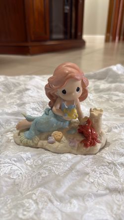 Precious Moments Little Mermaid Ariel Figurine / Disney