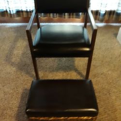 Black Vinyl Chair With Wood Arms And Ottoman