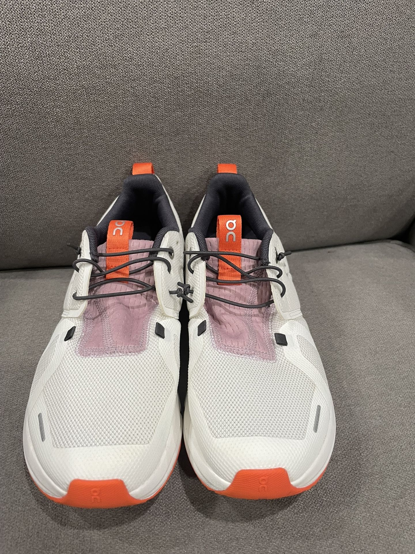 On Cloud Cloudswift white trainers #running #cloud Brand new youth size 6 white sneakers, running shoes, athletic