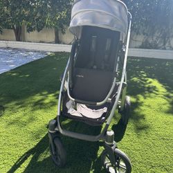 Uppababy Vista Stroller and Bassinet