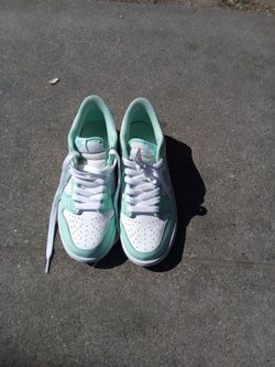 Nikes boys size 5Y