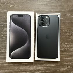 iPhone 15 Pro Max - Carrier Unlocked - 256gb - black