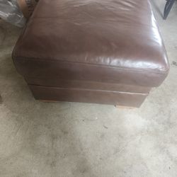 Living/family Room Chair with Ottoman