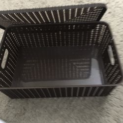Cute Small Storage Plastic Basket With Lid 