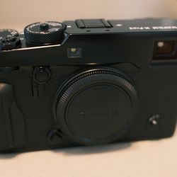 Fujifilm X-Pro 2 (Fuji X Pro 2)
