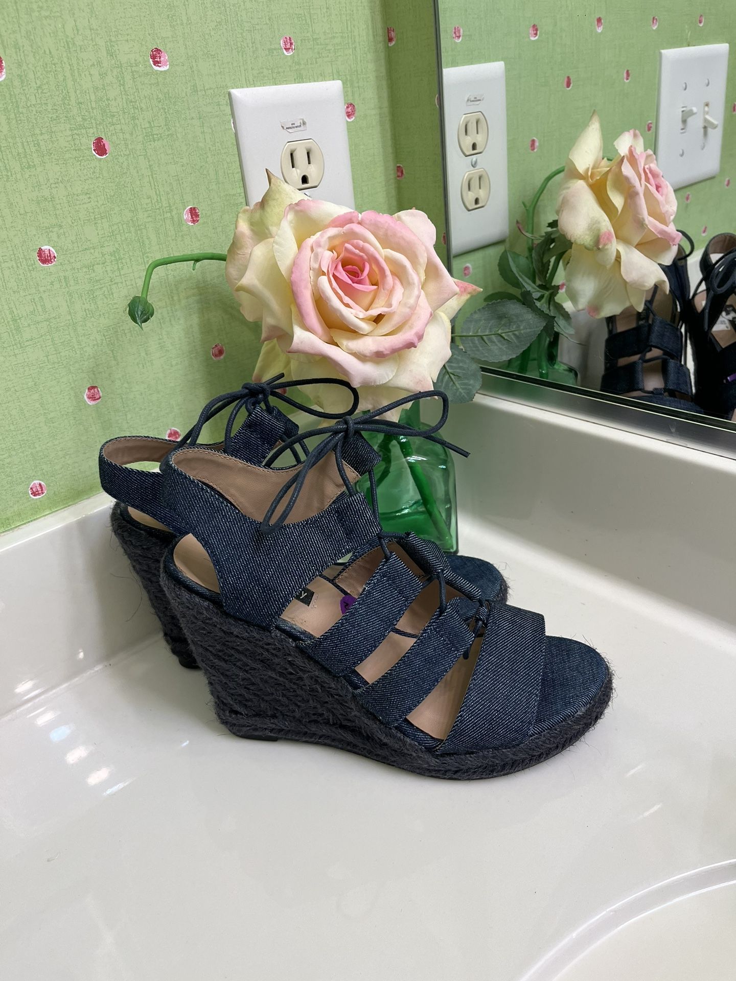 PARKER & SKY SANDALS SIZE 6.5