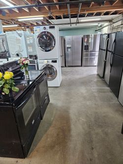 HUGE SALE LANDLORD AND MANAGEMENT SPECIAL WAREHOUSE FULL OF NICE CERTIFIED REFURBISH RECONDITION GENTLY USED APPLIANCES WASHER DRYER FRIDGE STOVE OVEN