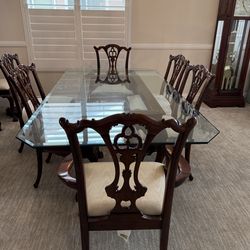 Glass dining table &8chairs