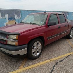 2005 Chevy Silverado/ Read Description below 👇