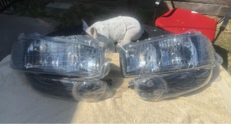 01-06 GMC Yukon Denali Black Clear Reflector Headlights Parking Lights