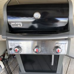 Weber 310 Spirit Gas Grill