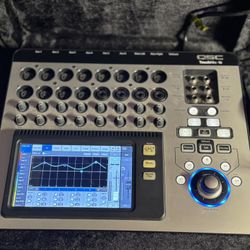 QSC TouchMix-16 Touch Screen Compact Digital Mixer