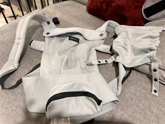 MomCozy Newborn Baby Carrier