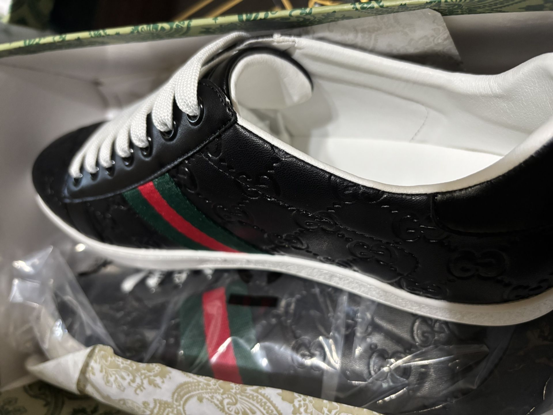 Gucci Shoes  Size 43 