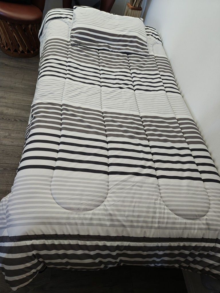 Twin Adjustable Bed With Remote Control