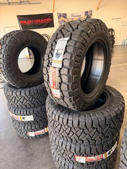 35x12.50x20 Nitto rugged