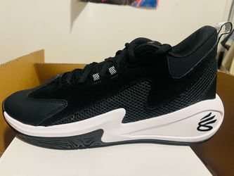 Under Armour Curry 3Z 25 SDE Black/White Lace Up Low Top Basketball Sneakers