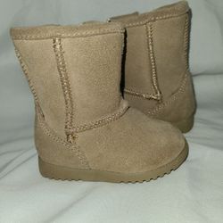 Circo Brown Babygirl Boots