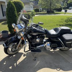 2012 Harley-Davidson Road King Classic