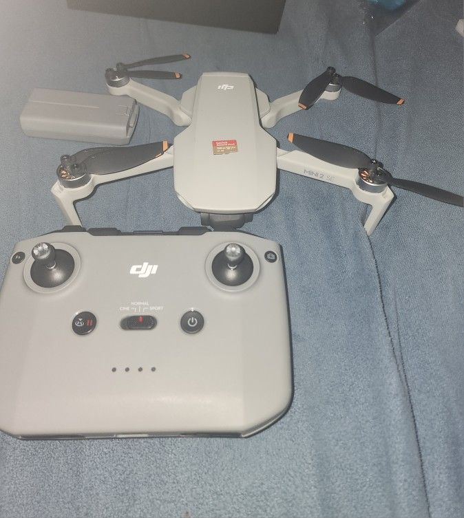 DJI DRONE MINI 2 SE LIKE NEW
WITH BOX INCLUDED 128GB SD
CARD price can be negotiable