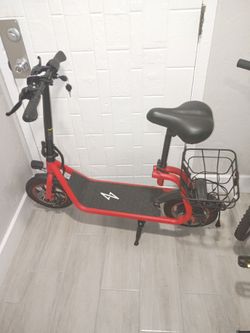 For sale 1 matress 1 bicicleta 1 electric scooter