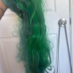 DIFFERENT COLORS OF GREEN LONG WIG 