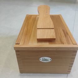 Caja de madera para lustrar sapatos y botas