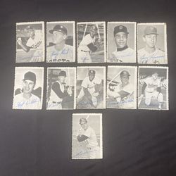 These are vintage 1969 Topps Deckle Edge baseball  Vintage Autographed Baseball Photos Lot 11 Cards