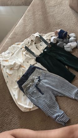 Baby clothes 0-3 months