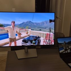 Open Box NEW | Dell 32" Ultrasharp 4k | Model U3223QE