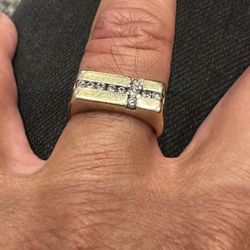 14k Gold With Diamonds Ring