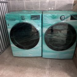 LG Thin Q Electric Washer and Dryer 