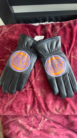 New York Knicks touchscreen gloves black medium