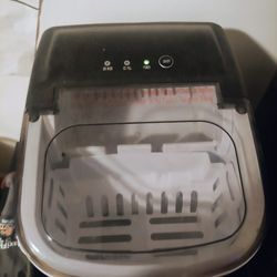 Countertop Ice Maker