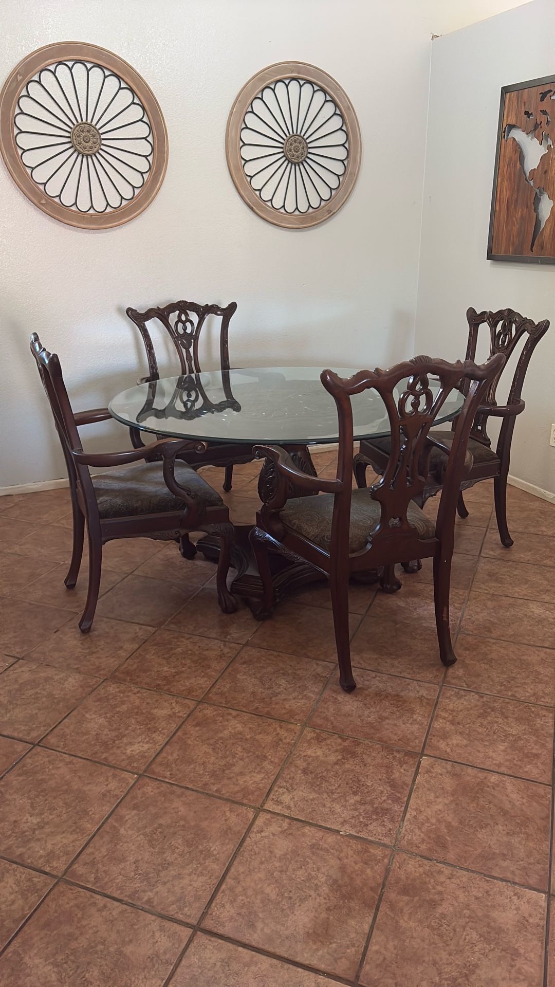 Stunning Dinning Table