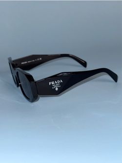 The Stylish Pradas for ONLY $150!!