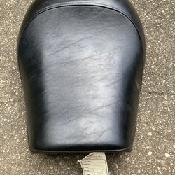 Seats for 1(contact info removed) Kawasaki Vulcan 1500 classic