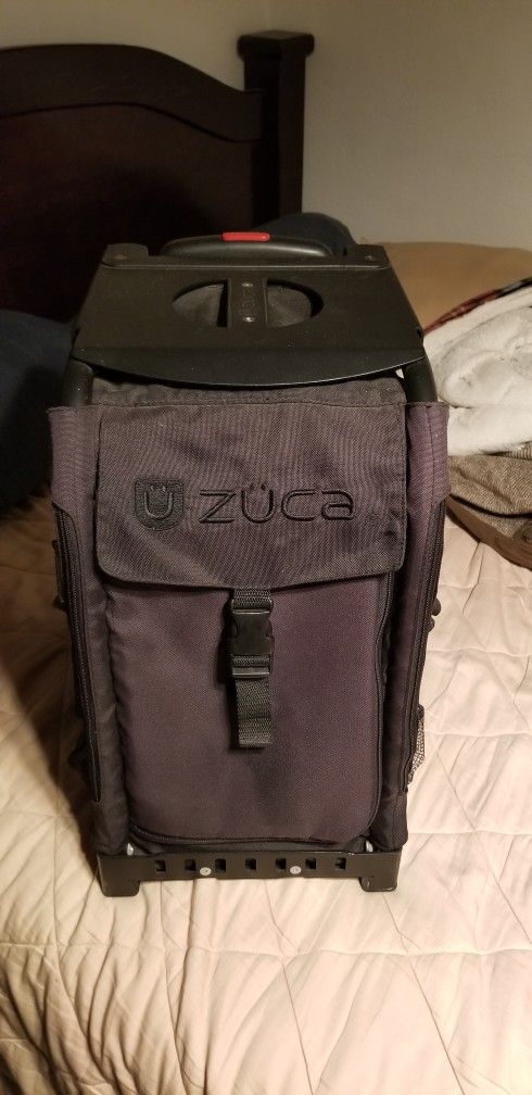 Zuca Sport Bag 
PROFESSIONAL ROLLING BAG