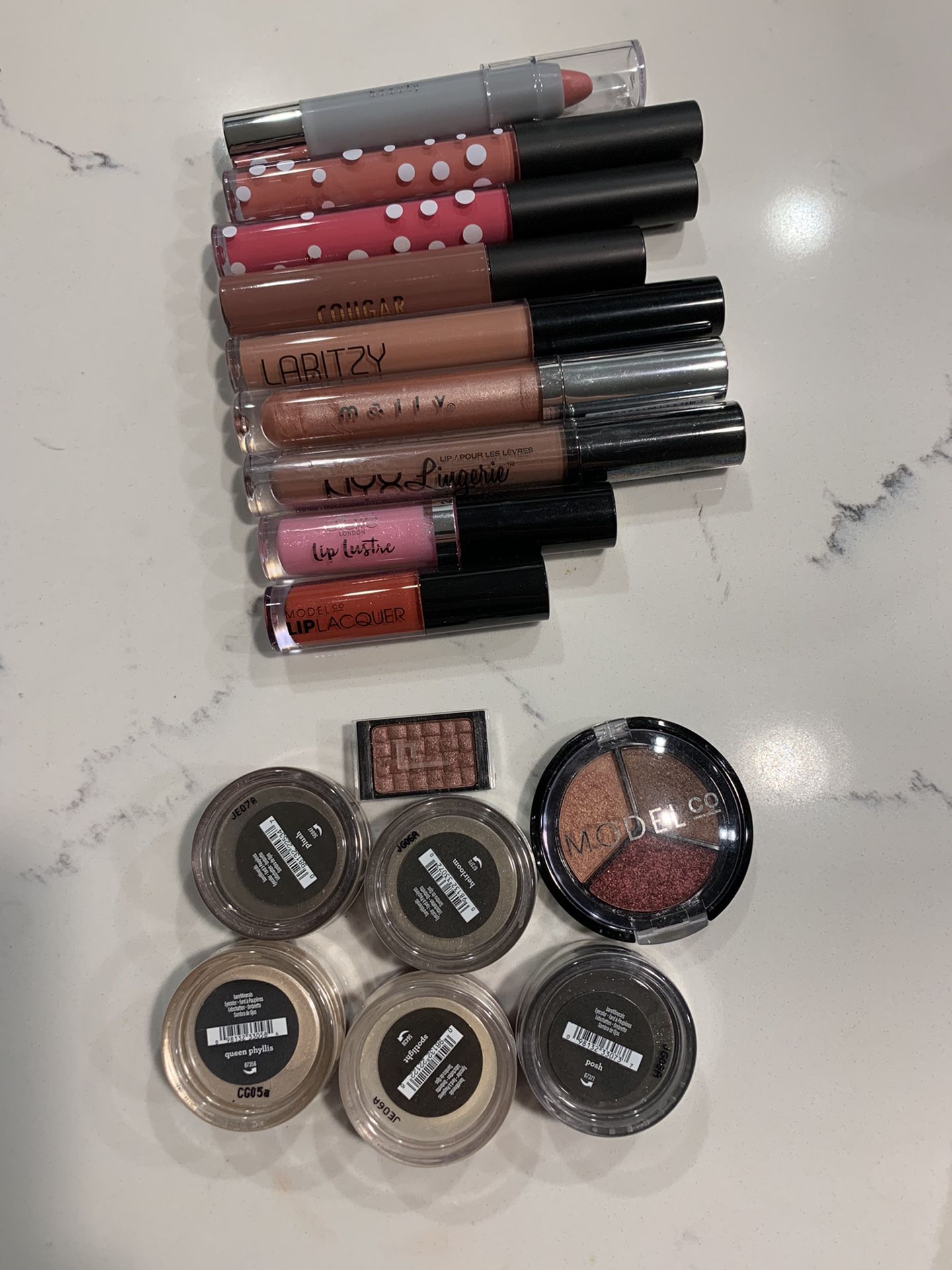 Makeup Bundle - 16 Items 