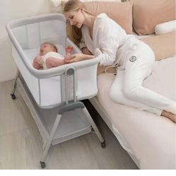 Baby Bassinet Bedside Sleeper, Easy Folding Portable