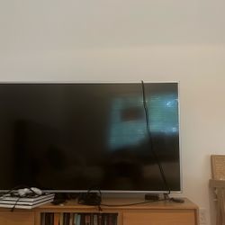 65” Vizio 4K TV, Apple TV and PlayStation 4 PRO With Controller And All Cables