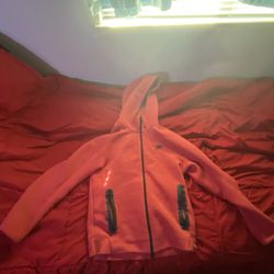 Red Nike Tech Fleece 