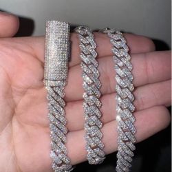 Moissanite Diamond Cuban Chain - 8 mm 22 Inch